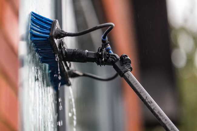 Water-fed pole  window cleaning services in Reading and surrounding areas